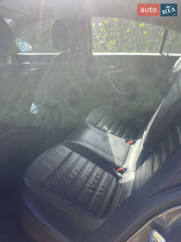 Лифтбек Opel Insignia 2009 в Карловке фото 5 Лифтбек Opel Insignia 2009 в Карловке