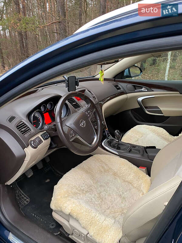 Универсал Opel Insignia 2010 в Львове