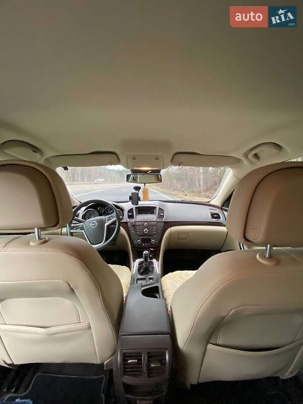 Универсал Opel Insignia 2010 в Львове