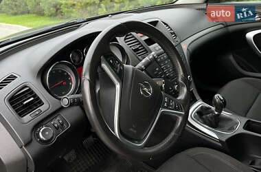 Универсал Opel Insignia 2009 в 