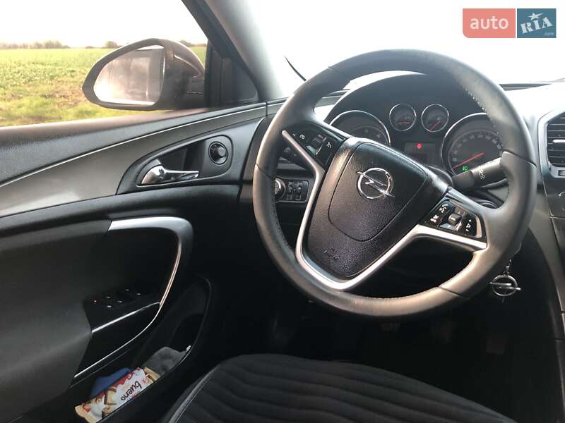 Універсал Opel Insignia 2012 в Тернополі