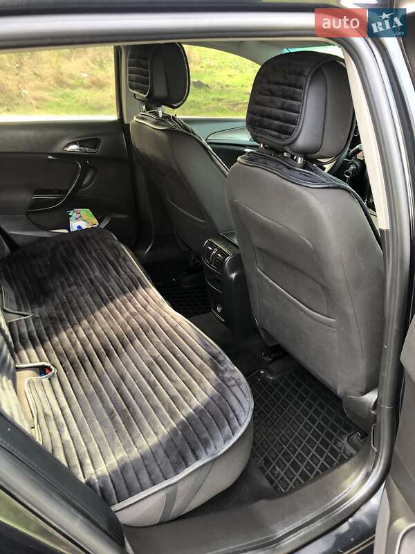 Універсал Opel Insignia 2012 в Тернополі