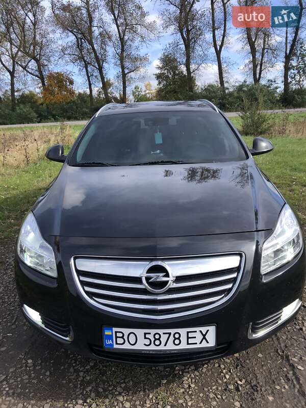 Універсал Opel Insignia 2012 в Тернополі