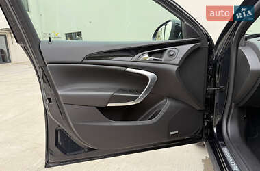 Универсал Opel Insignia 2012 в 