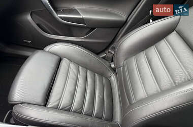 Универсал Opel Insignia 2012 в 