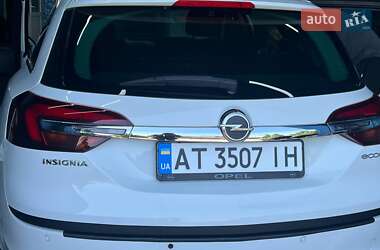 Универсал Opel Insignia 2014 в 