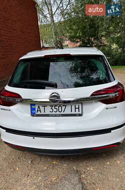 Универсал Opel Insignia 2014 в 