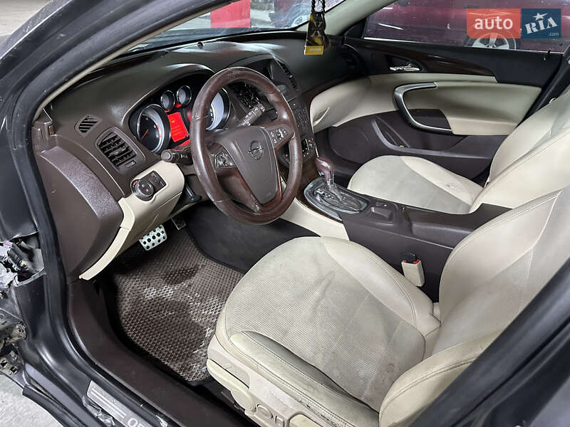 Лифтбек Opel Insignia 2010 в Тульчине