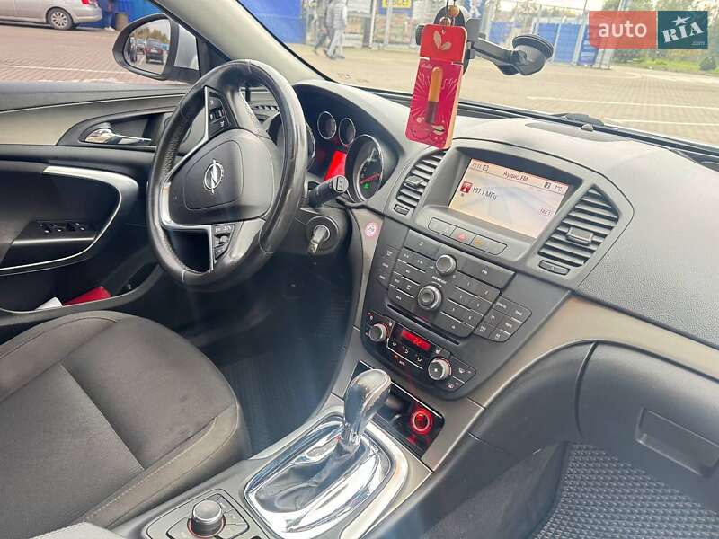 Універсал Opel Insignia 2010 в Дубні