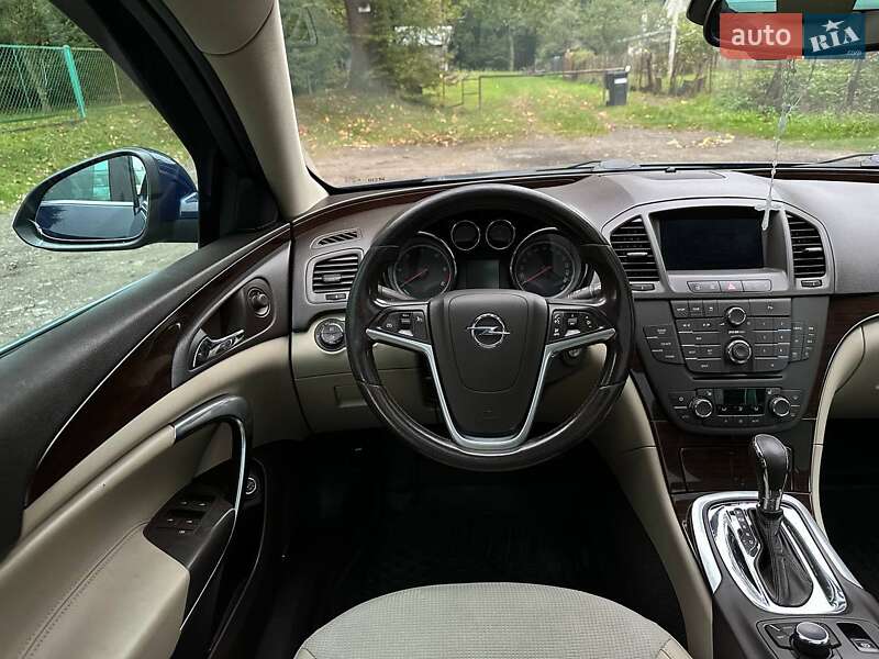 Універсал Opel Insignia 2011 в Львові