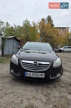 Универсал Opel Insignia 2013 в 