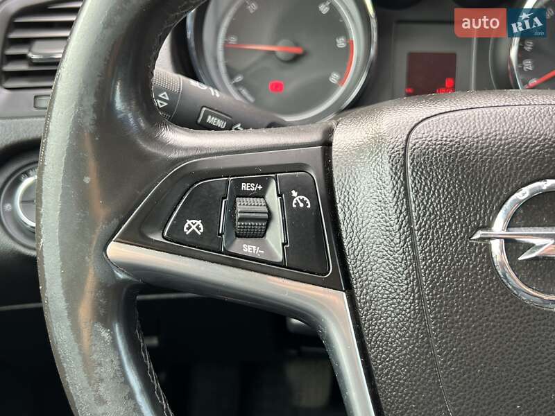 Универсал Opel Insignia 2011 в Львове