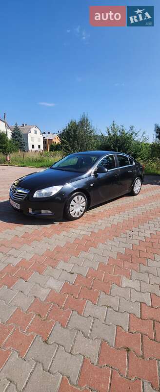 Седан Opel Insignia 2011 в Самборе
