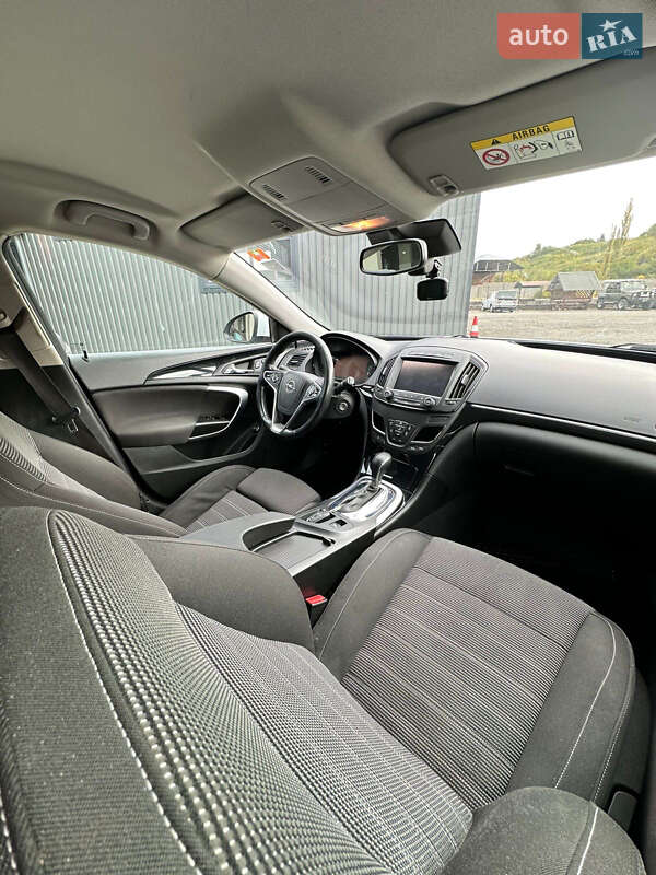 Универсал Opel Insignia 2015 в Иршаве