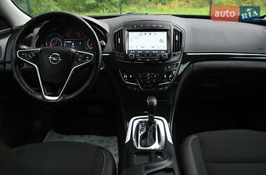 Универсал Opel Insignia 2016 в 
