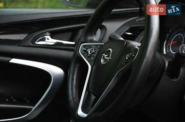 Универсал Opel Insignia 2016 в 