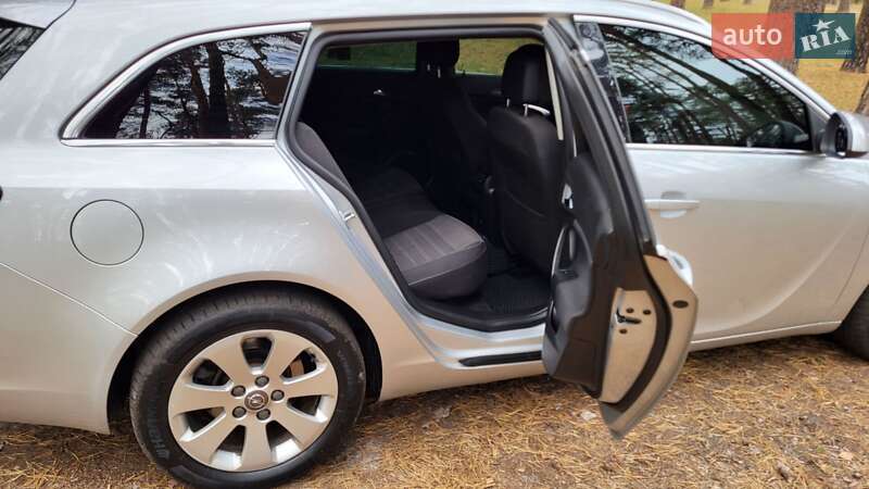 Универсал Opel Insignia 2012 в Сумах
