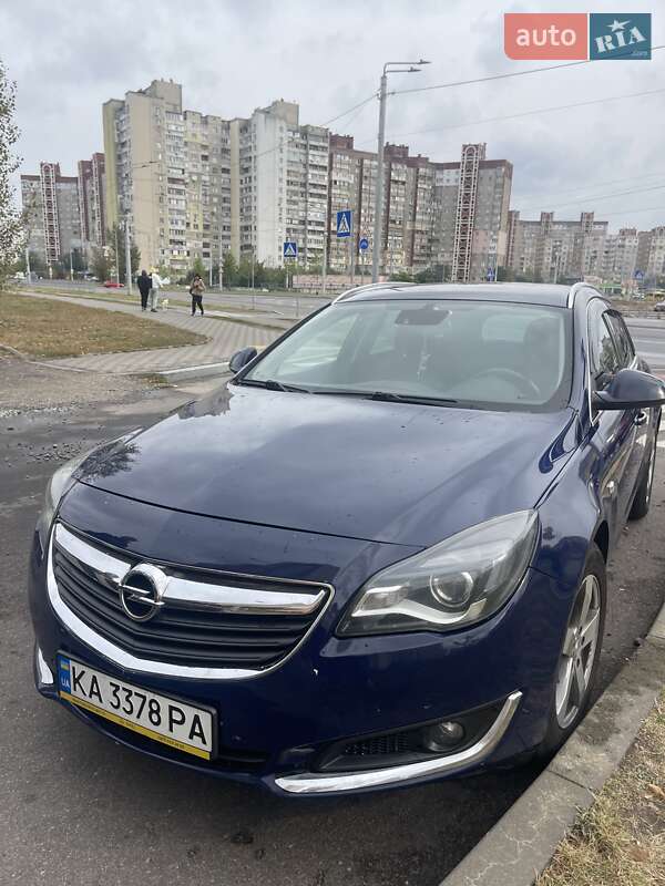 Универсал Opel Insignia 2016 в 