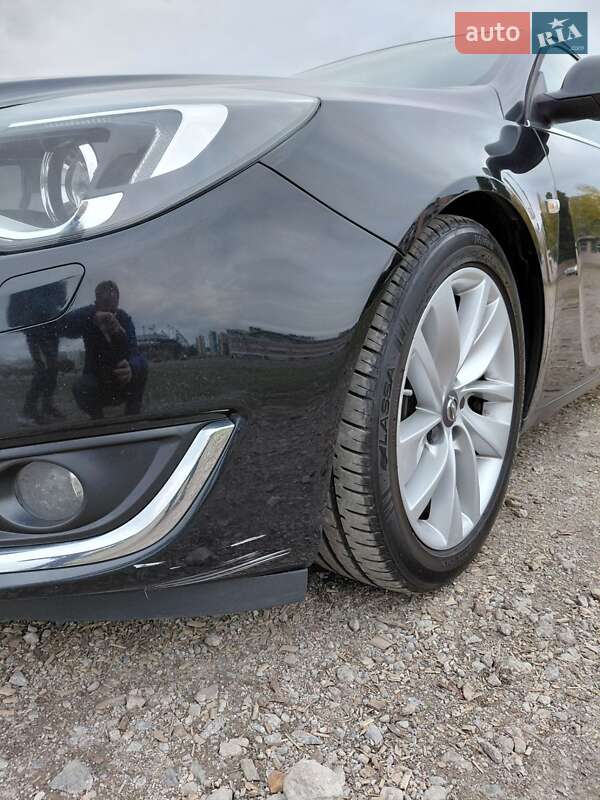 Універсал Opel Insignia 2014 в Харкові