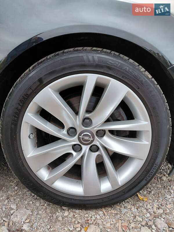 Універсал Opel Insignia 2014 в Харкові