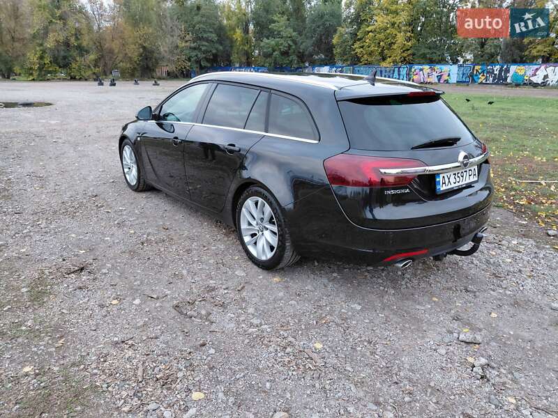 Універсал Opel Insignia 2014 в Харкові