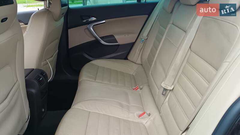 Универсал Opel Insignia 2012 в Самборе