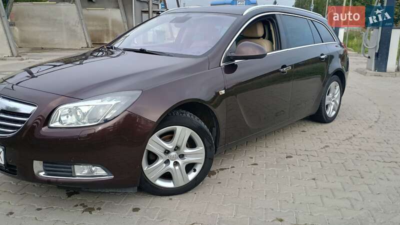 Универсал Opel Insignia 2012 в Самборе