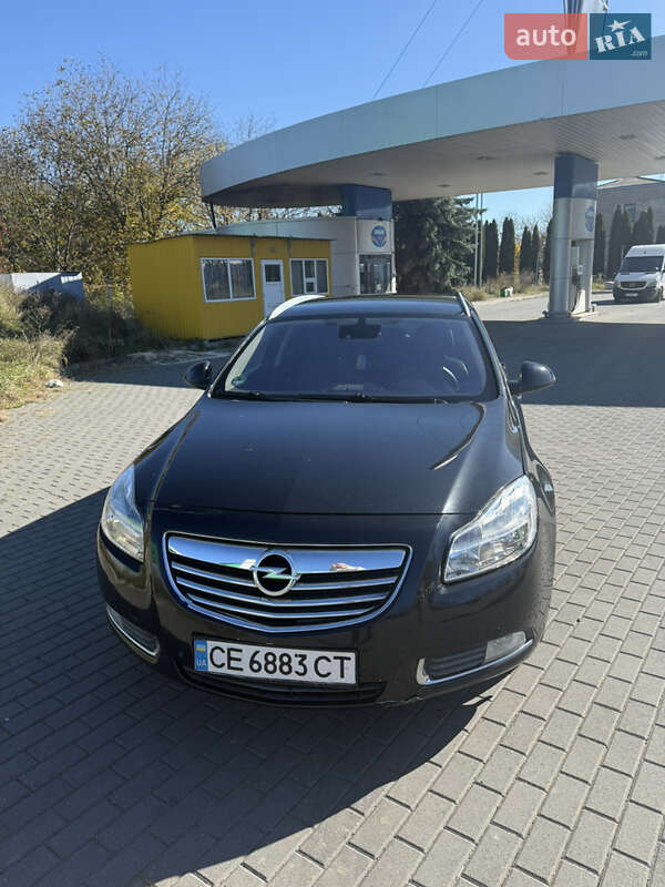 Універсал Opel Insignia 2011 в Чернівцях