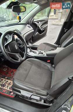 Универсал Opel Insignia 2015 в 