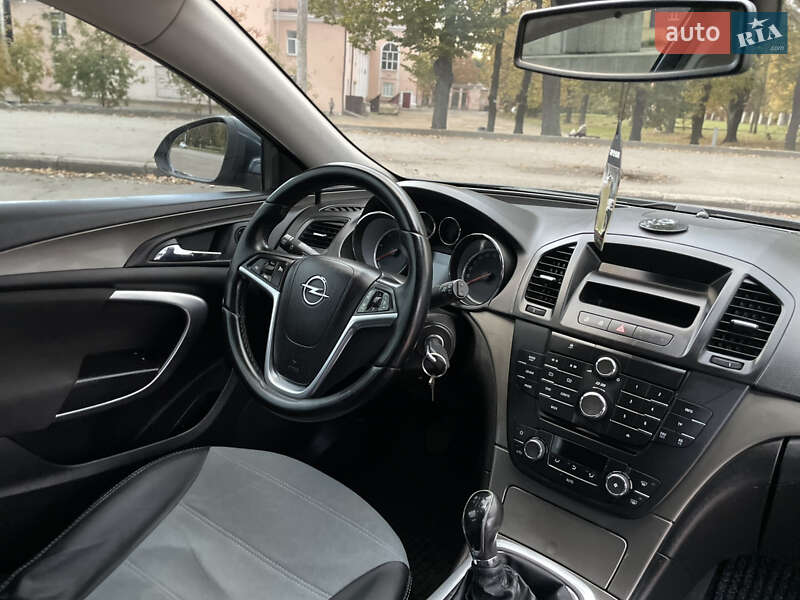 Універсал Opel Insignia 2009 в Кривому Розі