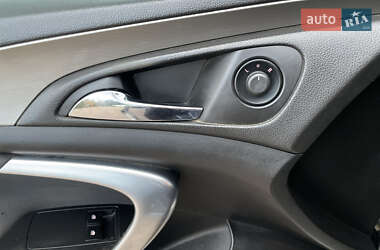 Универсал Opel Insignia 2009 в 