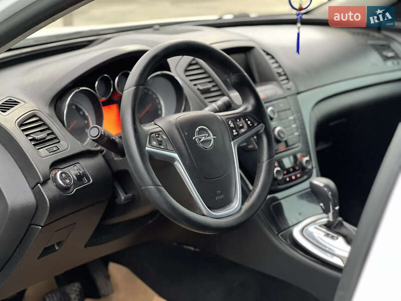 Седан Opel Insignia 2011 в Киеве фото 15 Седан Opel Insignia 2011 в Киеве