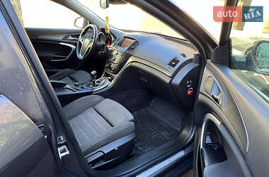 Универсал Opel Insignia 2010 в 