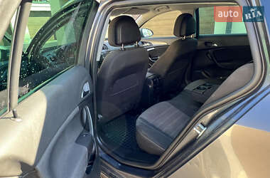 Универсал Opel Insignia 2010 в 