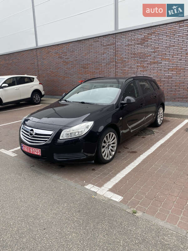 Универсал Opel Insignia 2009 в Умани