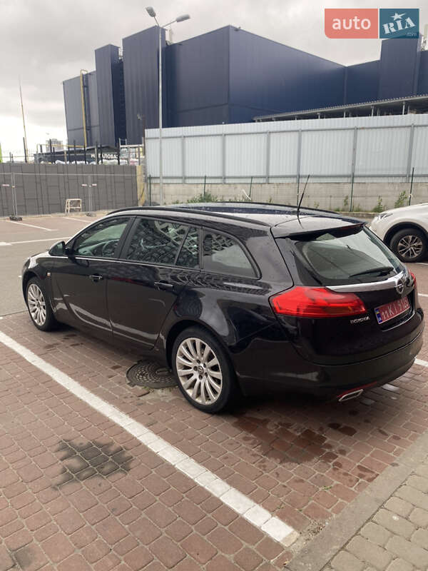 Универсал Opel Insignia 2009 в Умани
