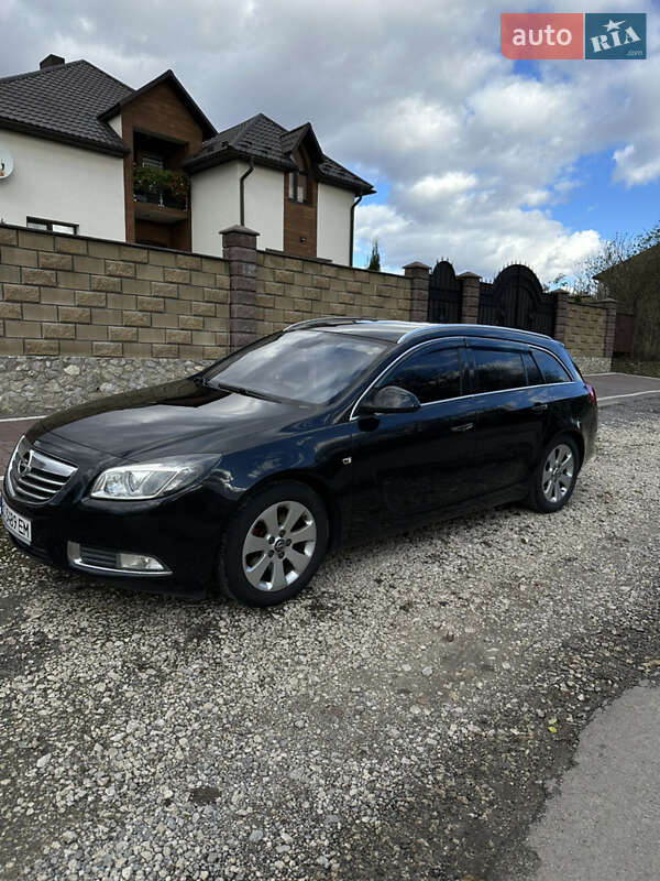 Універсал Opel Insignia 2011 в Тернополі