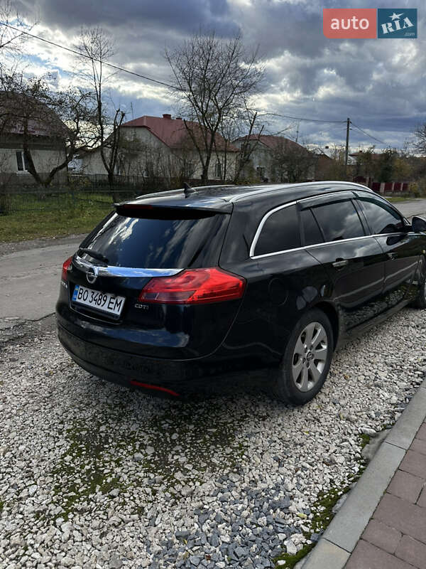 Універсал Opel Insignia 2011 в Тернополі