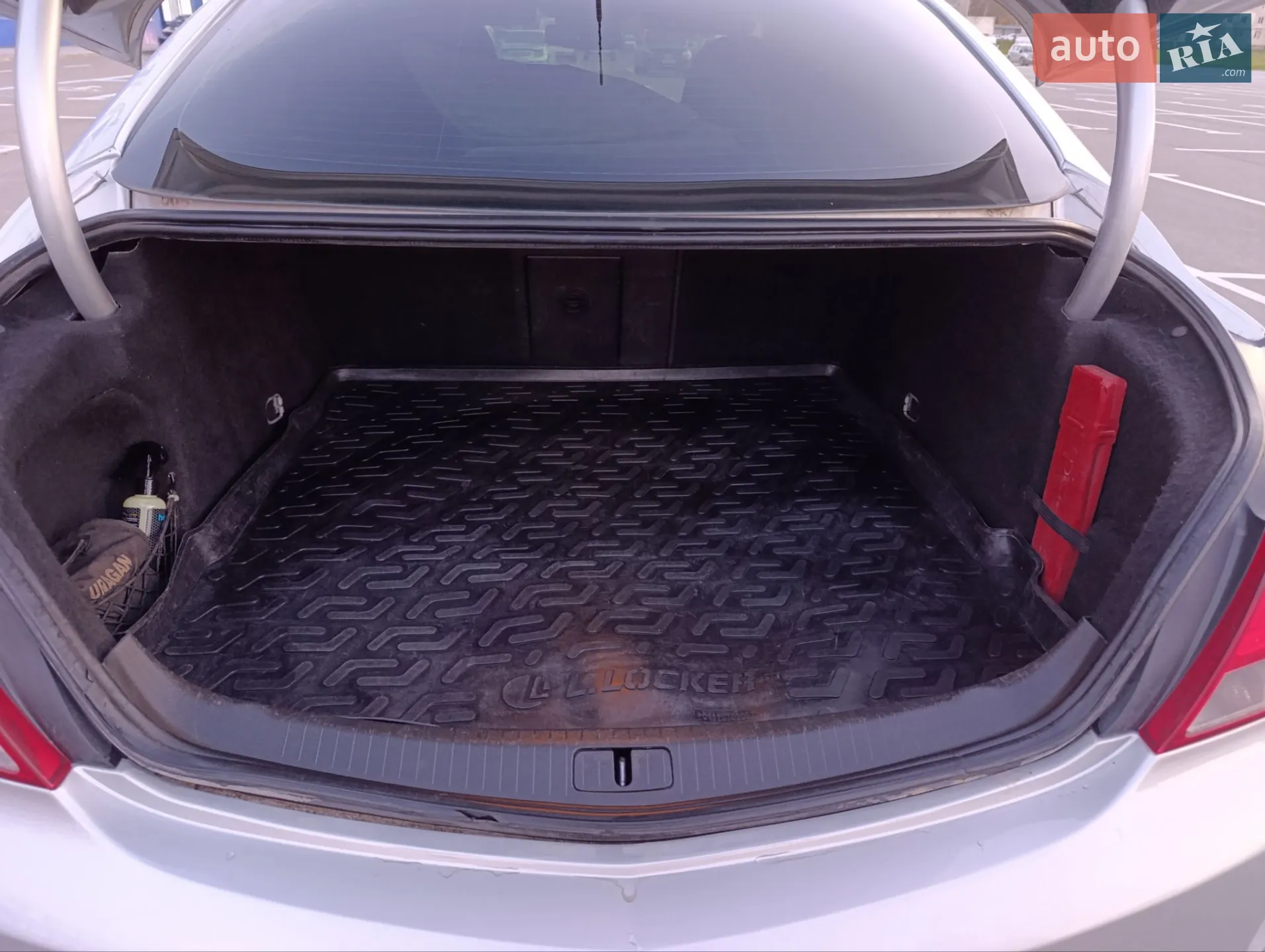 2010 Opel Insignia - мініатюра 12