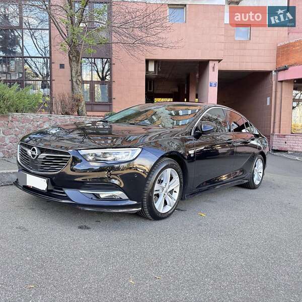 Лифтбек Opel Insignia 2018 в Киеве
