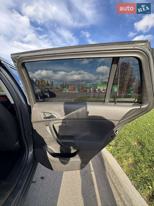 Универсал Opel Insignia 2012 в Ровно фото 13 Универсал Opel Insignia 2012 в Ровно