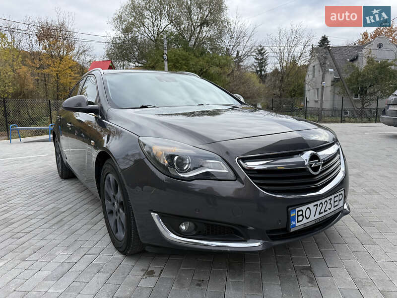 Універсал Opel Insignia 2015 в Кременці
