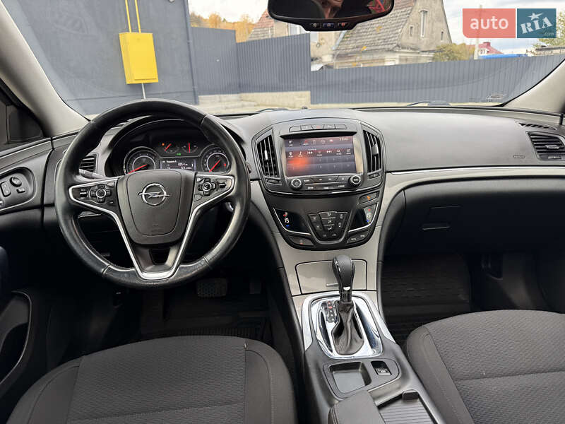 Універсал Opel Insignia 2015 в Кременці