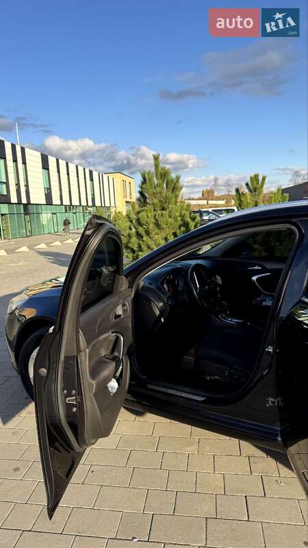 Универсал Opel Insignia 2012 в Хмельницком