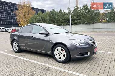 Седан Opel Insignia 2009 в Киверцах Седан Opel Insignia 2009 в Киверцах