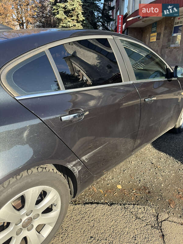 Седан Opel Insignia 2016 в Луцке