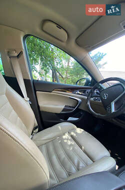 Універсал Opel Insignia 2011 в Золочеві