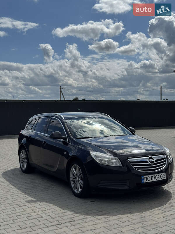 Універсал Opel Insignia 2010 в Хмельницькому