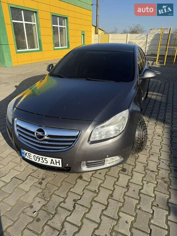 Лифтбек Opel Insignia 2010 в Кривом Роге фото 16 Лифтбек Opel Insignia 2010 в Кривом Роге
