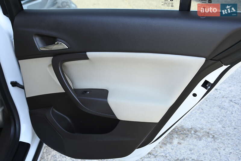 Седан Opel Insignia 2009 в Бердичеве